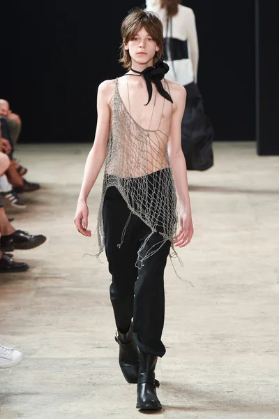 Look 40